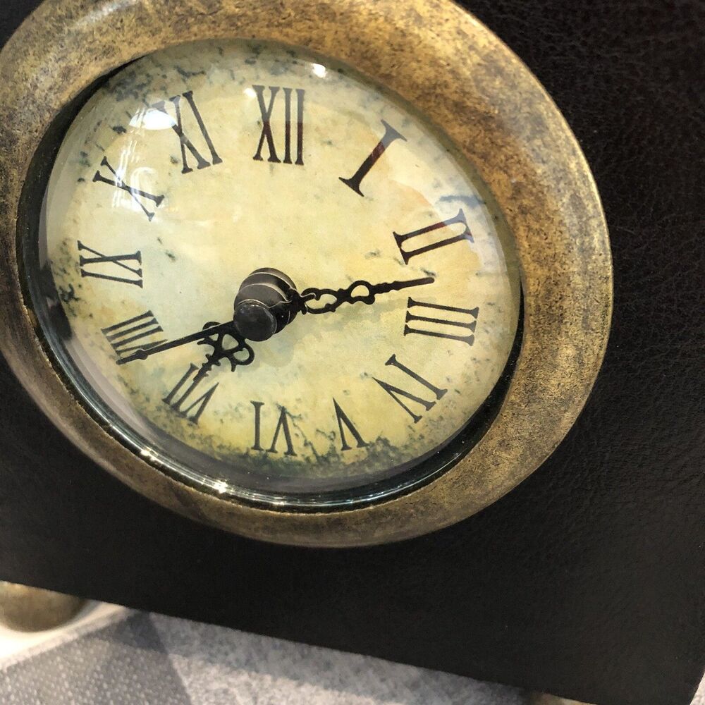 Vintage Tianguan Quartz Wood Clock W/Door Classic Wooden - Picture 2 of 13